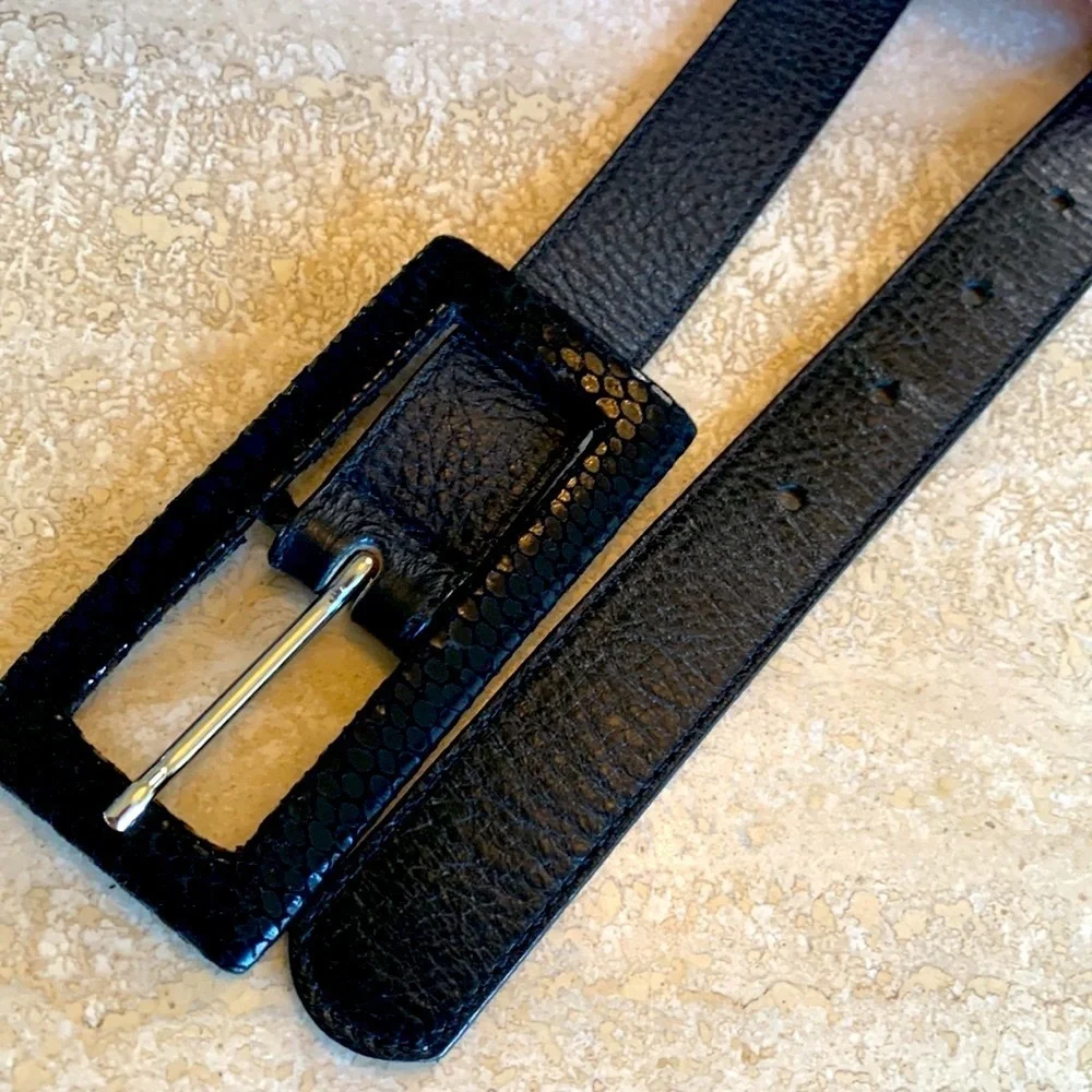 Leatherock Belt, 32, black leather, pebbled texture, wide snake print buckle EUC